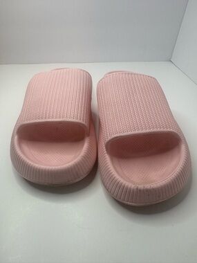 The Unbranded Brand Light Pink Cushioned Slide Sandals Women's Size EU40-EU41